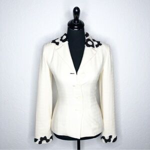 Peggy Jennings cream ivory black floral crochet trim blazer